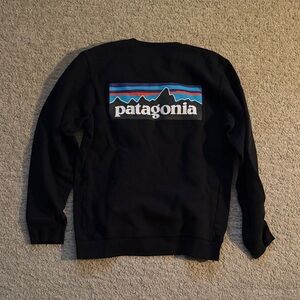 Patagonia Men's Black Crewneck Sweater